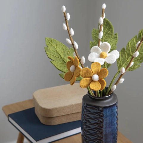 Gry & Sif Simple Flower Yellow