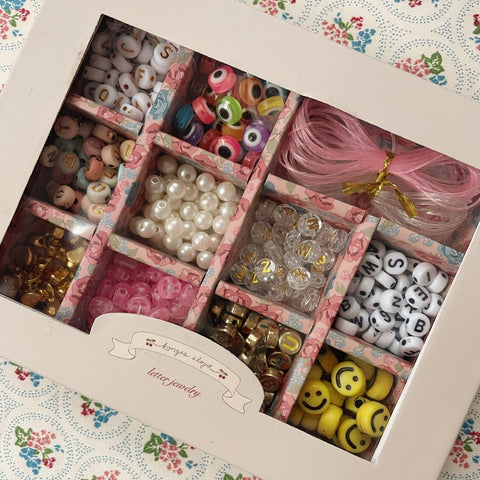 Konges Sløjd ABC Jewellery Set