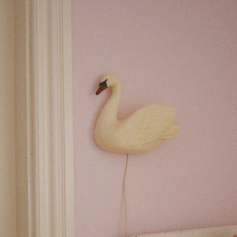 Konges Sløjd Swan Wall Lamp